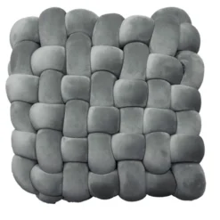 Trassel fylld kudde